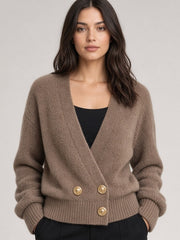 Cardigan taupe à devant croisé et boutons dorés — vue de face