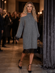 Robe grise en dentelle — vue portée de face, manches longues