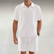 Ensemble polo col V blanc, vue portée de face