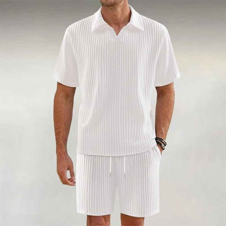 Ensemble polo col V blanc, vue portée de face