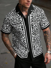 Chemise léopard manches courtes blanc, gris et noir — vue portée de face