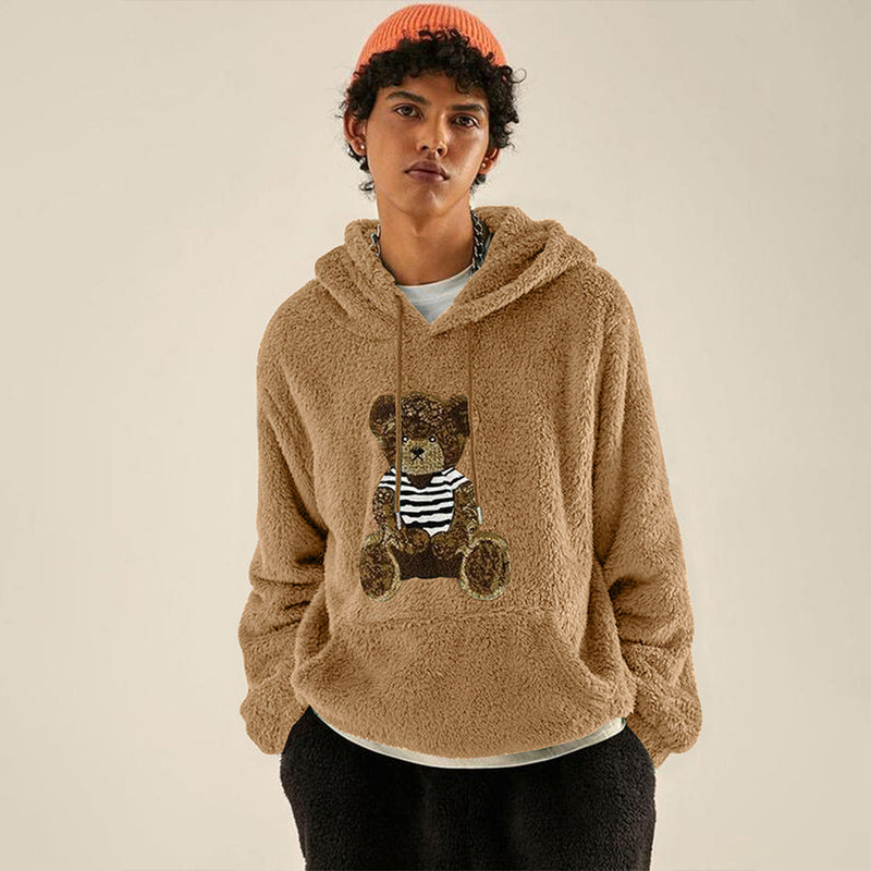 Sweat à capuche motif ourson camel — vue portée de face