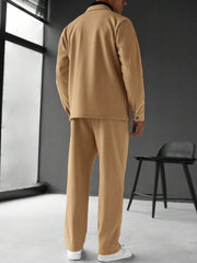 Ensemble veste boutonnée et pantalon camel — vue portée de dos