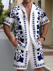 Ensemble chemise ethnique et short blanc et bleu — vue portée de face, chemise ouverte sur t-shirt blanc