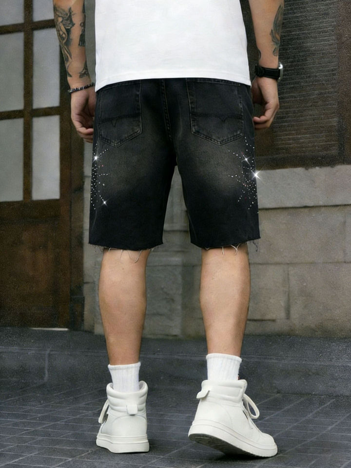 Short en denim noir délavé, vue de dos