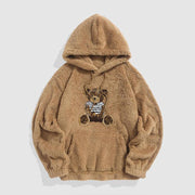 Sweat à capuche motif ourson camel — pièce isolée, vue de face