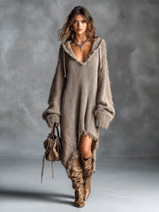 Robe midi à capuche asymétrique taupe — vue portée en pied