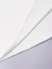 Ensemble athlétique d'été blanc — détail ourlet