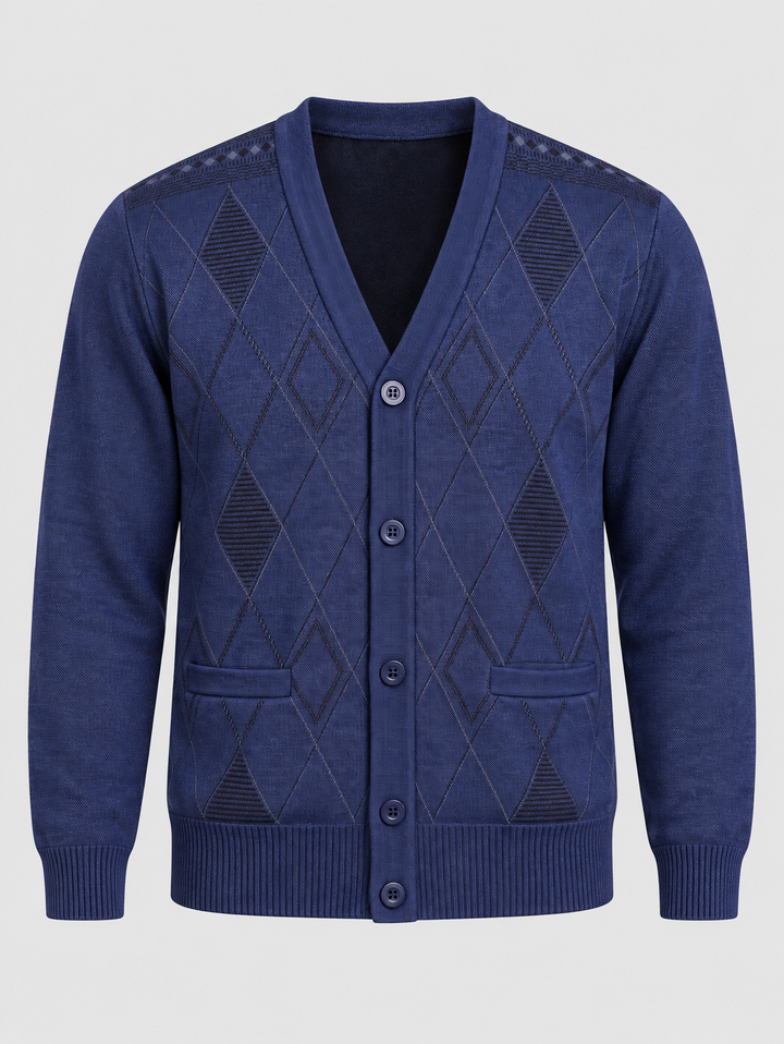 Cardigan bleu foncé boutonné à losanges, pièce isolée vue de face
