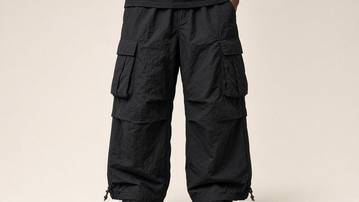 Pantalon cargo coupe ample — vue de face. Soniel Paris.