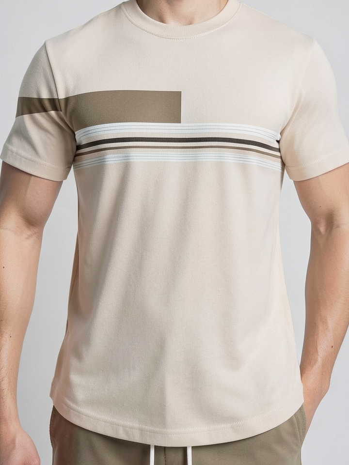 Ensemble t-shirt manches courtes et short — détail du col. Soniel Paris.