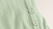 Chemise maille ajourée — détail du col