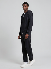Ensemble avec haut à capuche demi-zip — vue de côté