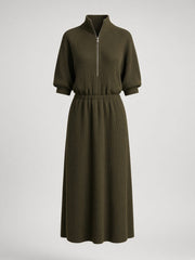 Robe midi vert militaire à col montant — pièce isolée, vue de face