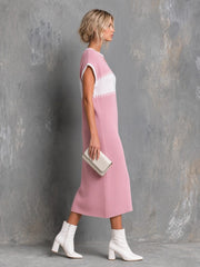 Robe midi vieux rose et blanche — profil avec mannequin