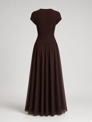 Robe maxi brun foncé à empiècement chiffon — pièce isolée, vue de dos