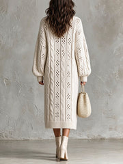 Robe midi beige clair à maille ajourée — dos avec mannequin