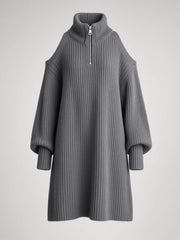 Robe courte grise à col zippé — pièce isolée, vue de face