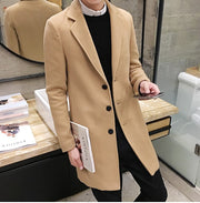 Manteau en laine Séraphin camel — vue portée de trois-quarts, plan rapproché