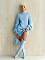 Robe courte ample col montant bleu ciel — vue portée en pied