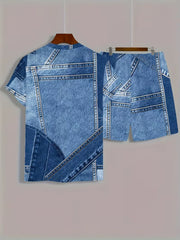 Vue arrière d’un t-shirt et d’un short à imprimé patchwork bleu présentés sur des cintres.