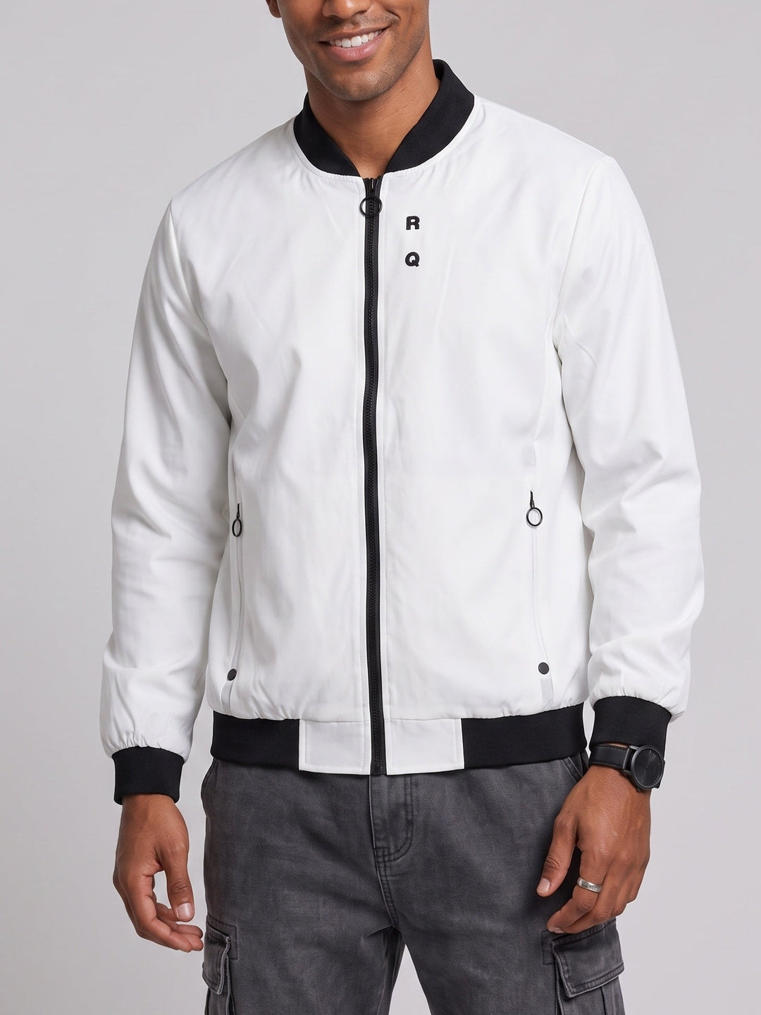 Veste zippée à col montant blanche — vue de face