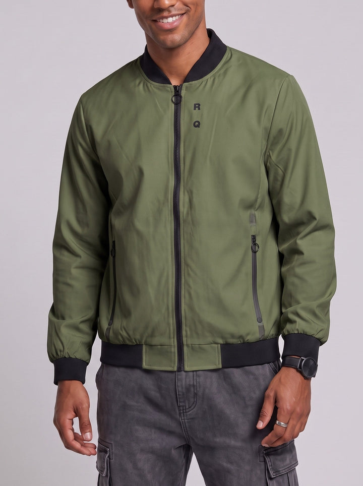 Veste zippée à col montant vert militaire — vue de face