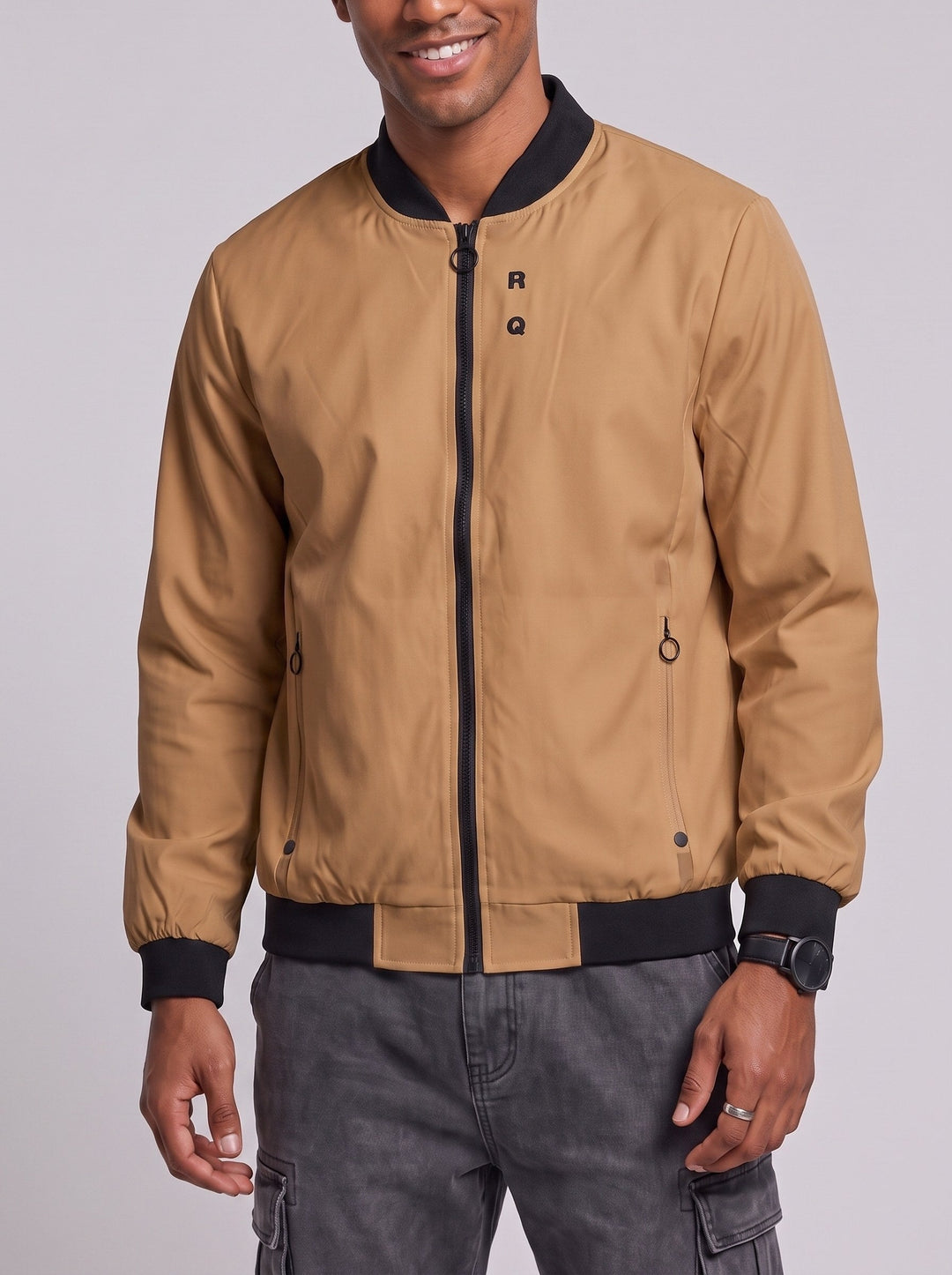Veste zippée à col montant camel — vue de face