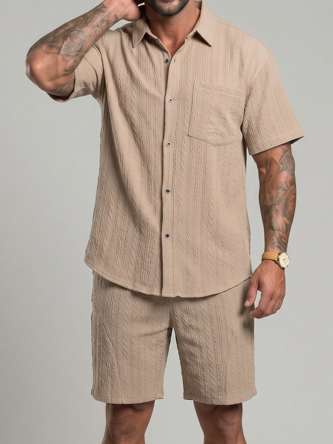 Ensemble chemise et short texturés, porté
