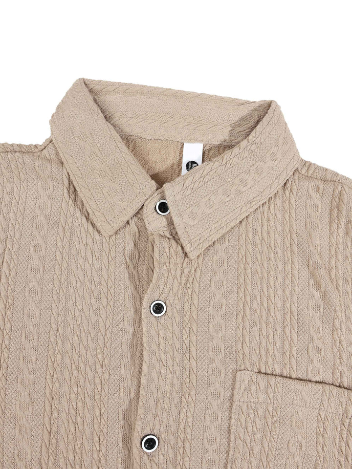 Ensemble chemise et short texturés, porté