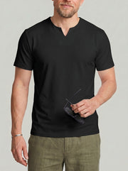T-shirt uni col V noir, vue portée de face
