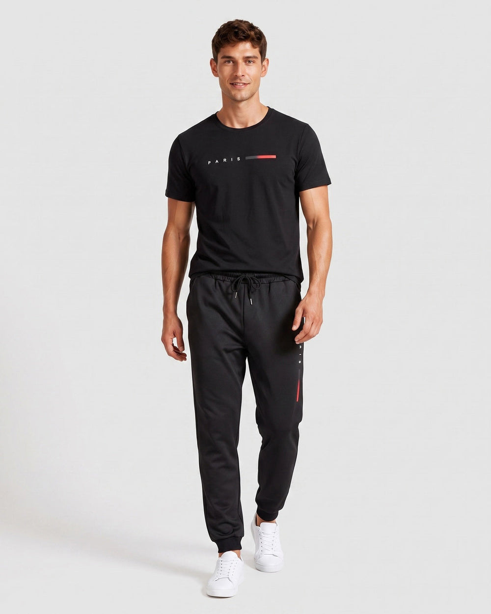 Ensemble haut et pantalon, porté