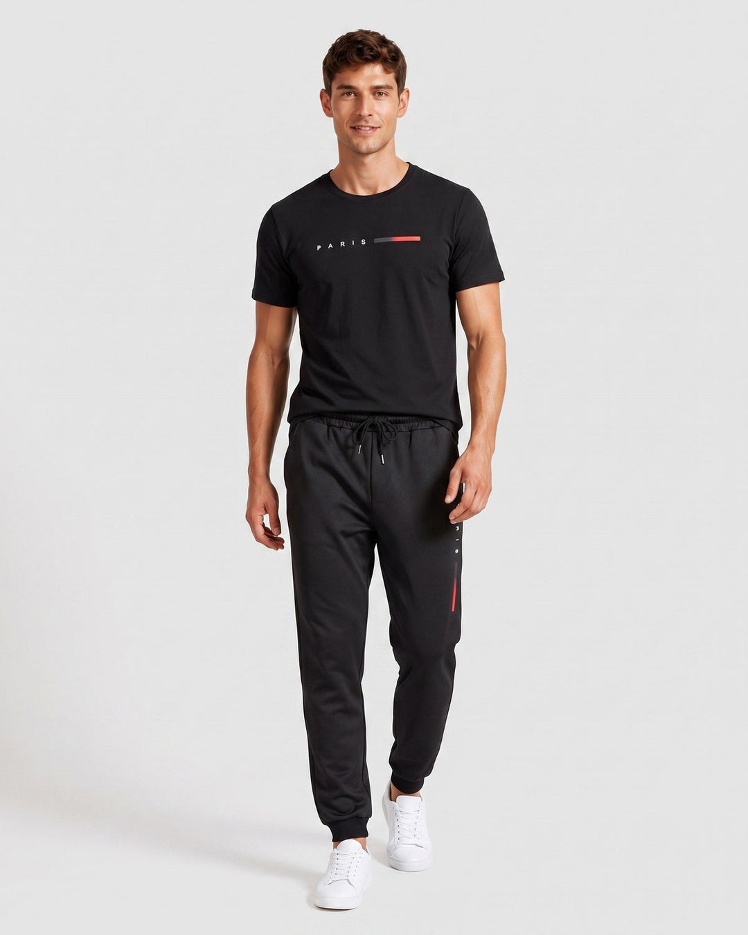 Ensemble haut et pantalon, porté