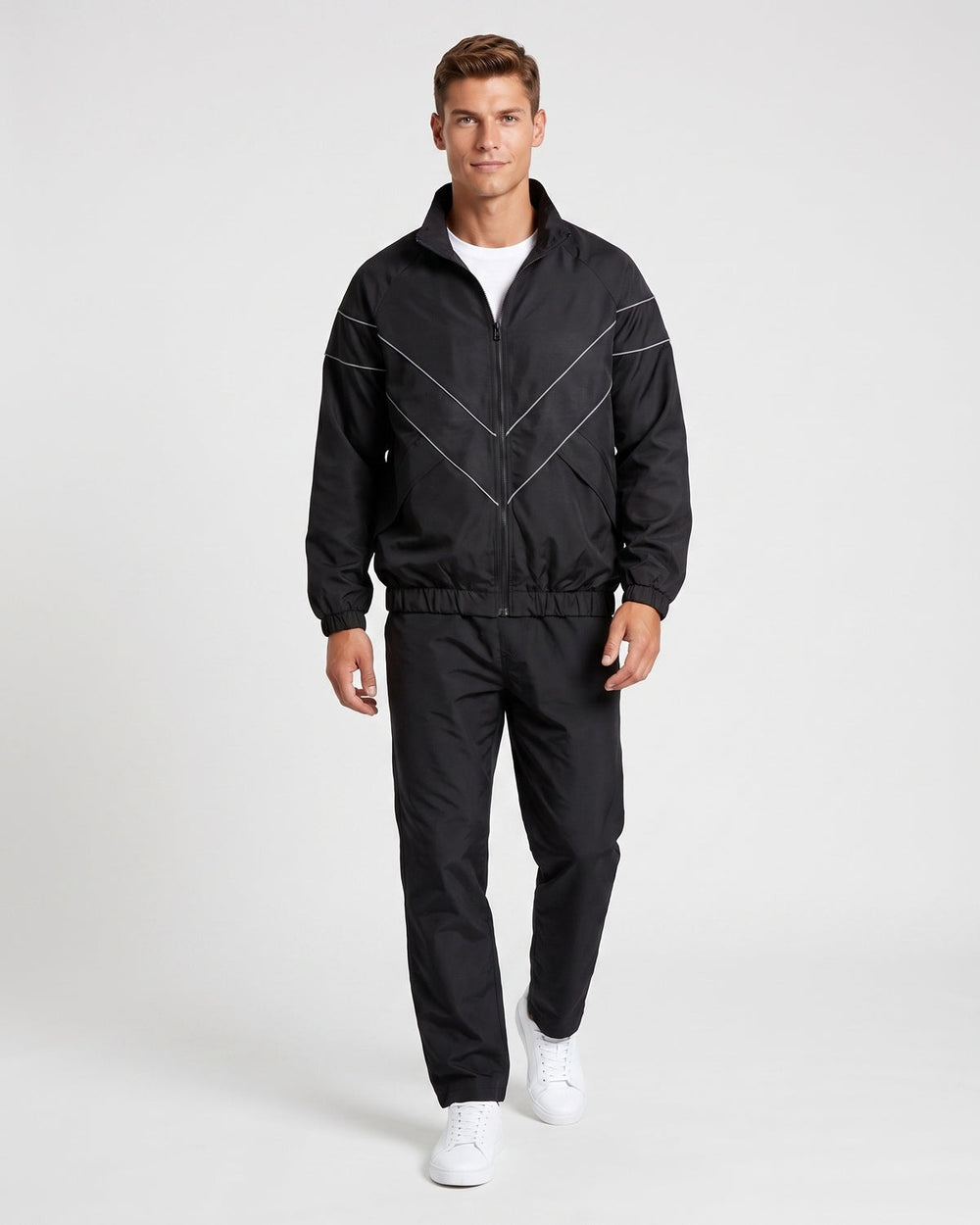 Veste zippée décontractée noire — vue portée en pied