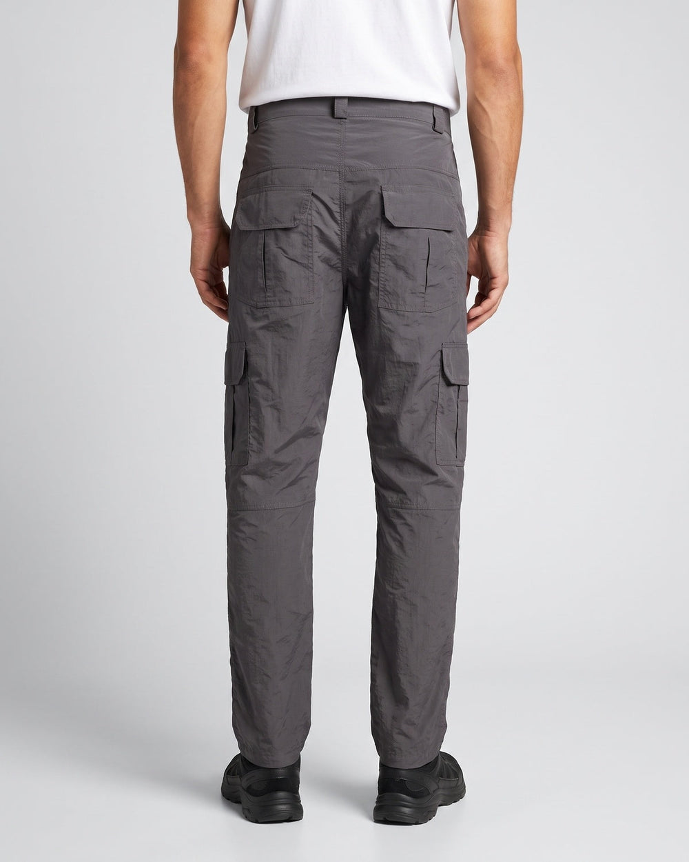 Pantalon cargo à poches latérales — vue complémentaire du produit.