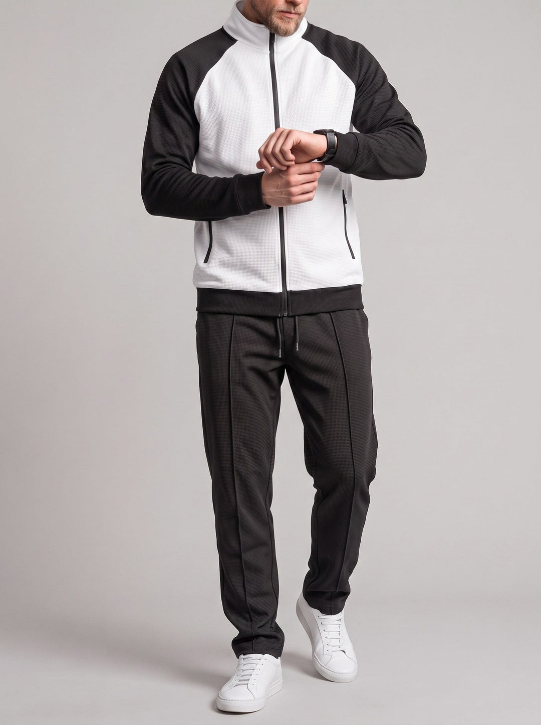 Ensemble veste à col montant et pantalon blanc — vue de face
