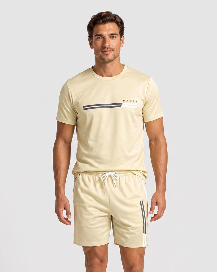 Ensemble t-shirt à rayures horizontales et short, porté