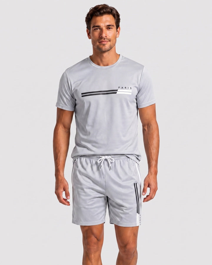 Ensemble t-shirt à rayures horizontales et short, porté