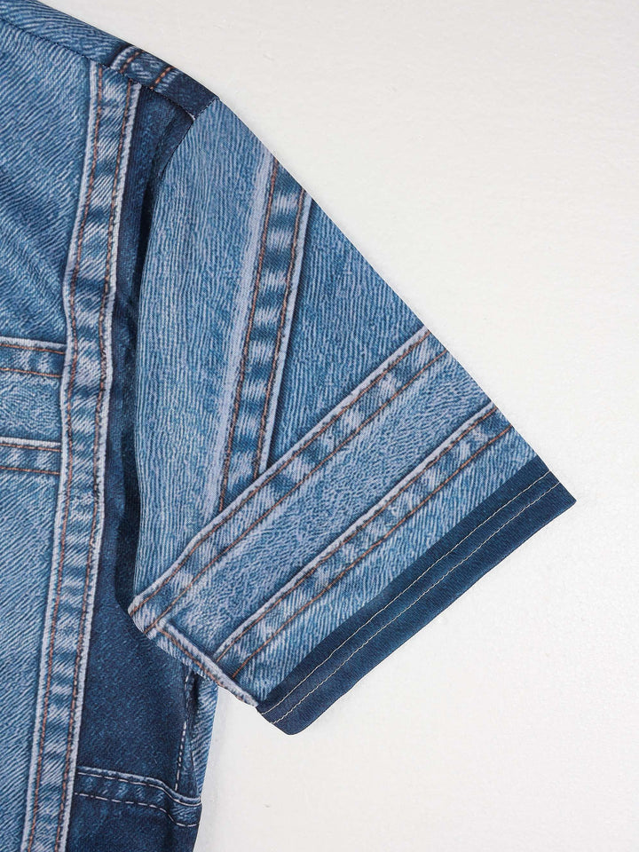 Polo imprimé effet denim, porté