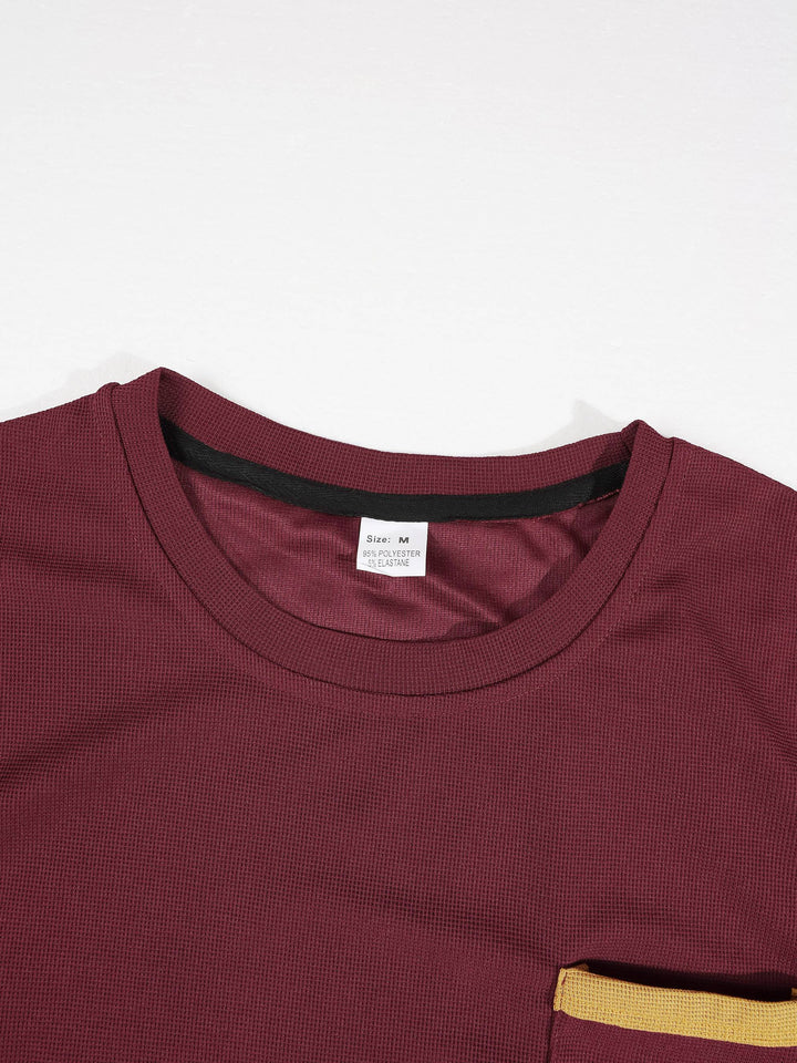 T-shirt en maille gaufrée — détail de la manche