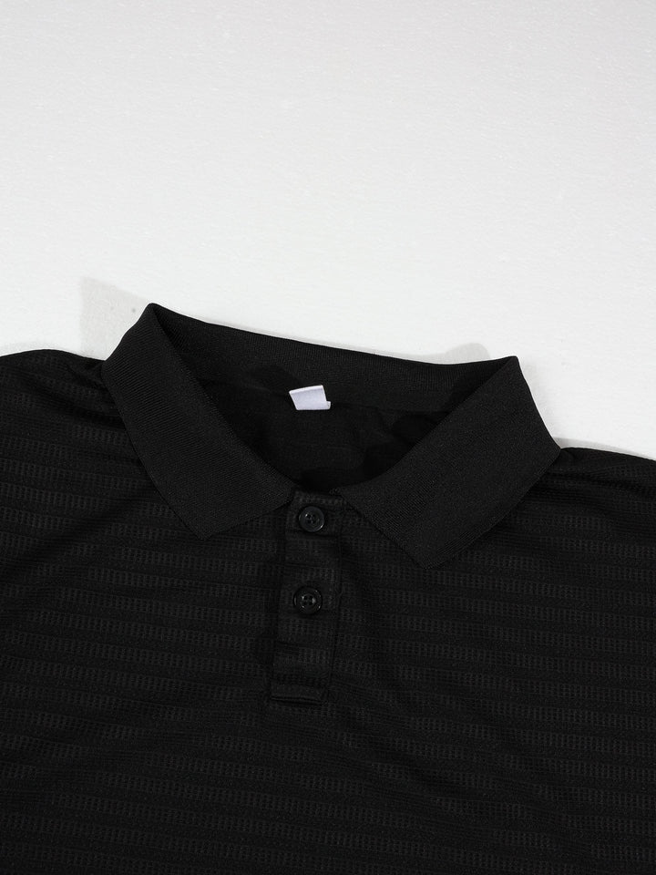 Polo en maille gaufrée — détail de la matière