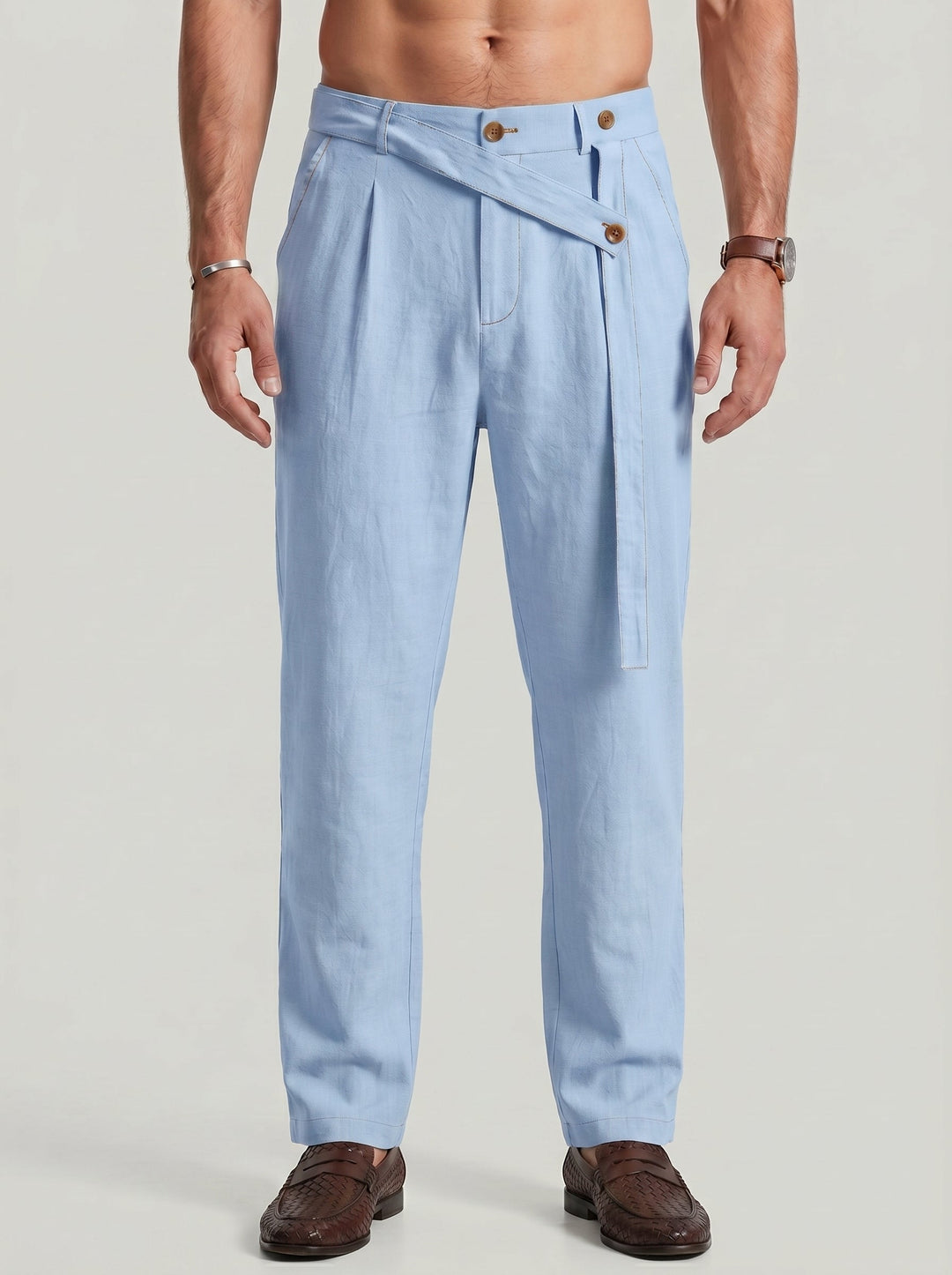 Pantalon coupe ample, porté