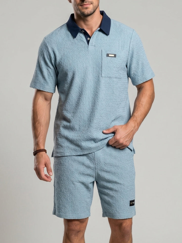 Ensemble polo à blocs de couleur et short — vue principale du produit.