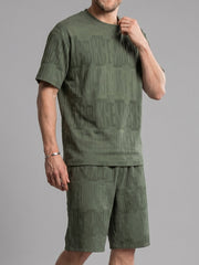 Ensemble sport coupe ample vert olive — vue portée en pied, de face