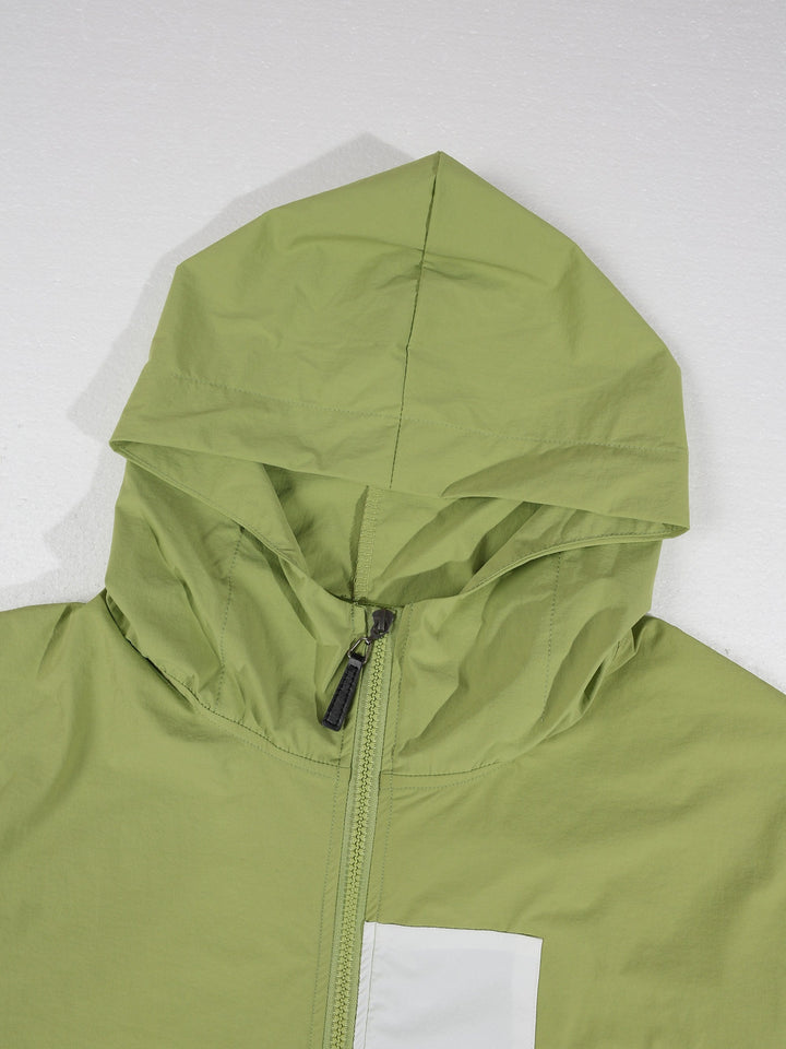Sweat à capuche à manches courtes — détail de la matière