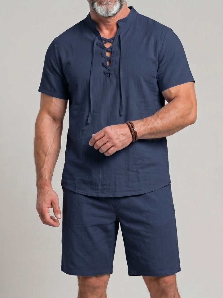 Ensemble haut à lacets et short, porté