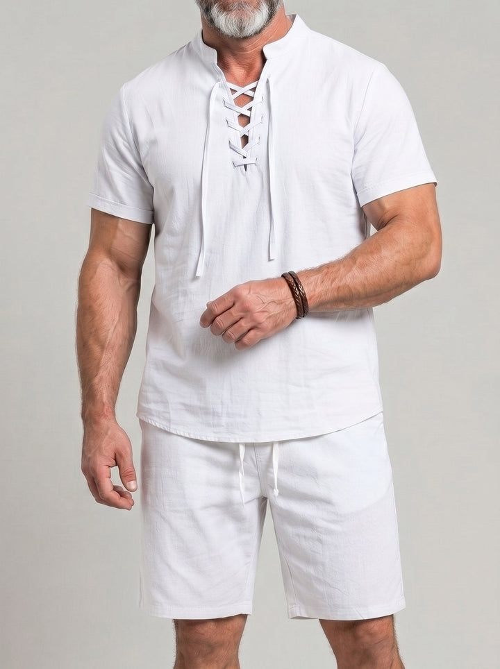 Ensemble haut à lacets et short, porté
