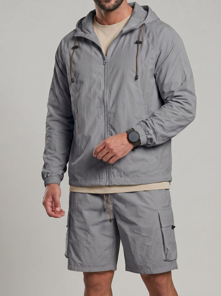 Ensemble veste capuche short, porté