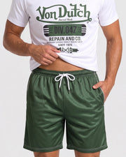 Ensemble décontracté à manches courtes — détail taille du short et cordon blanc