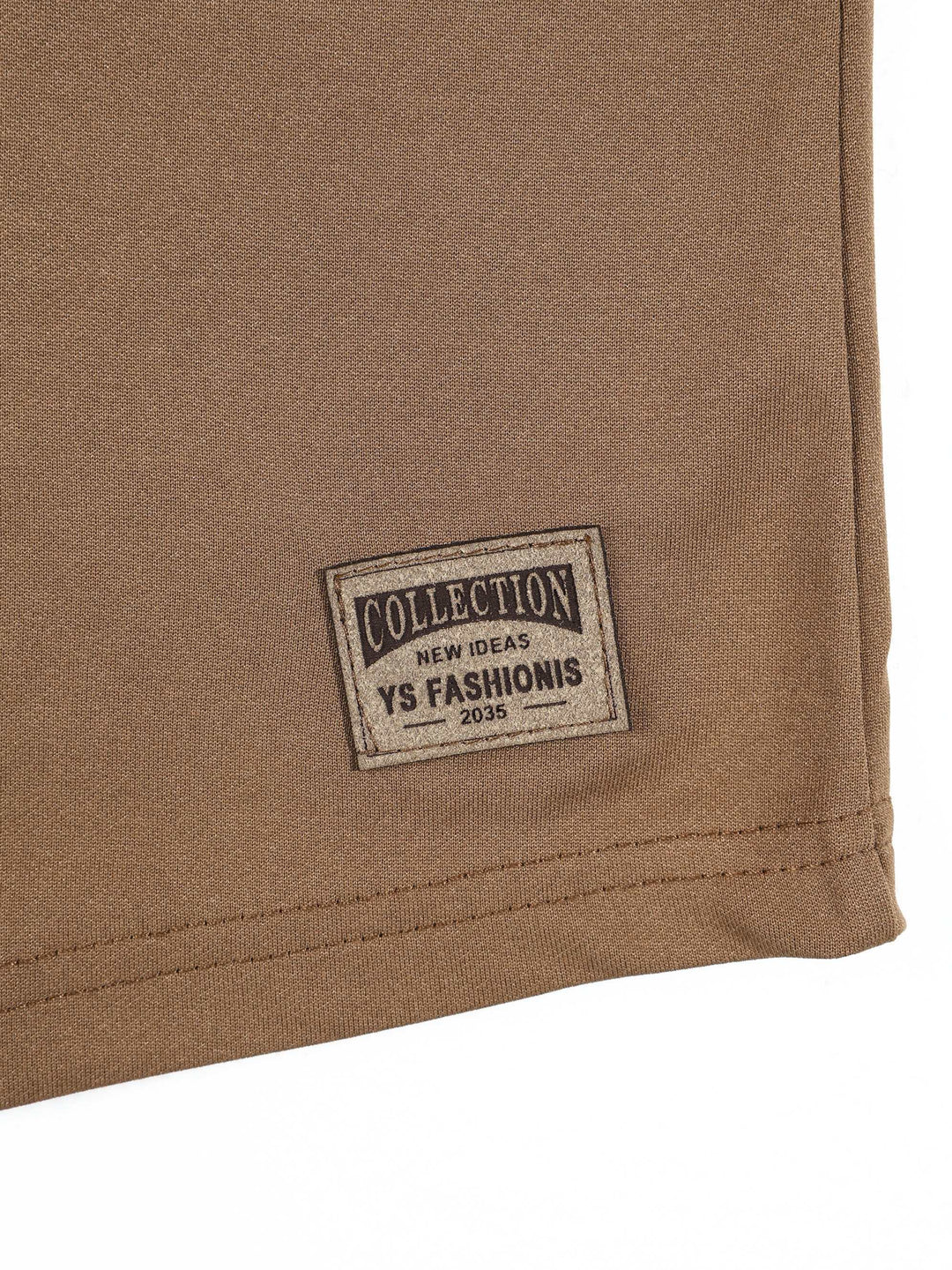 Chemise col V plongeant — vue complémentaire du produit.